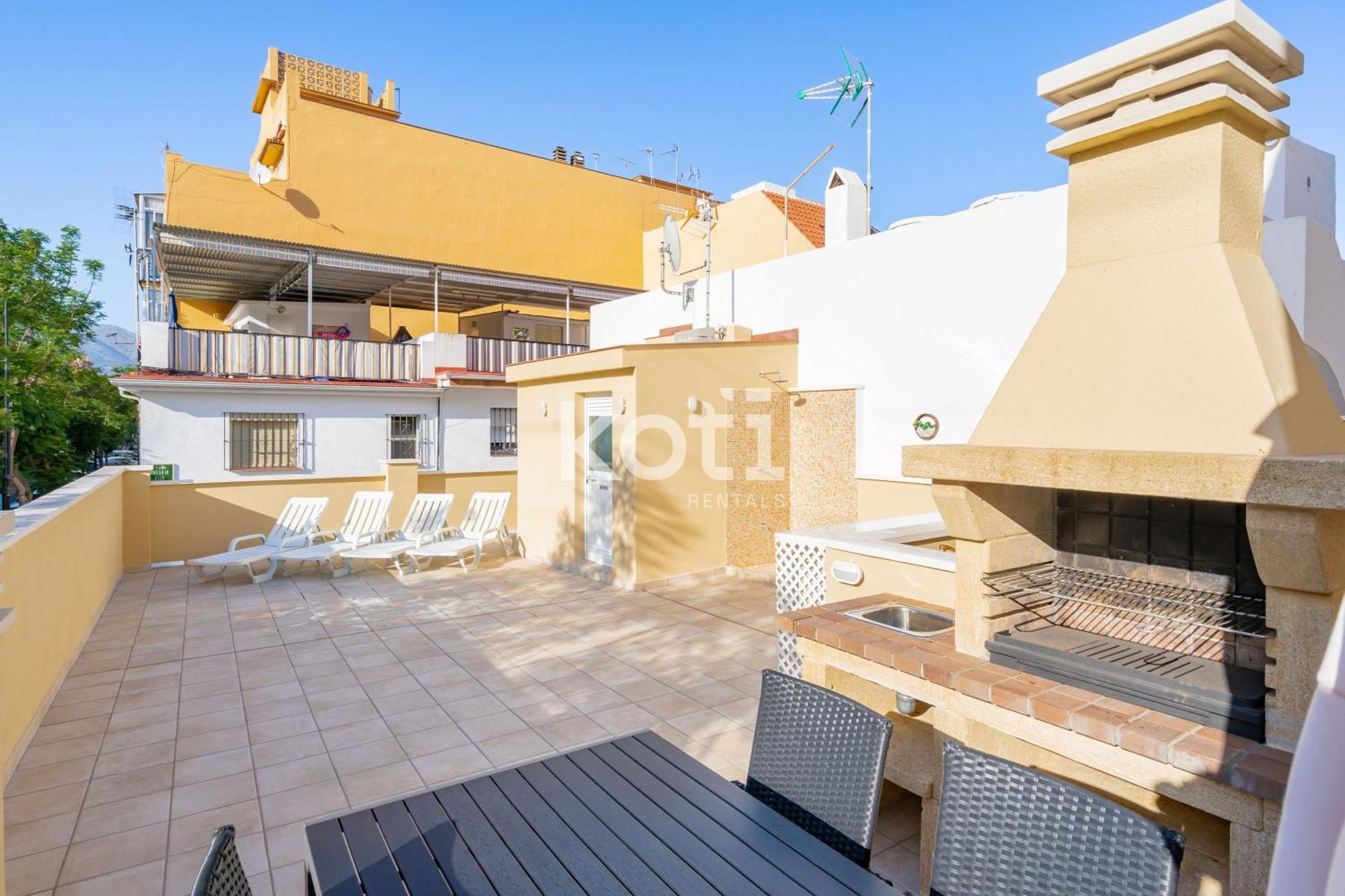 Koti Rentals - Casita Rosario Pino Rooftop Y Bbq Fuengirola Eksteriør billede